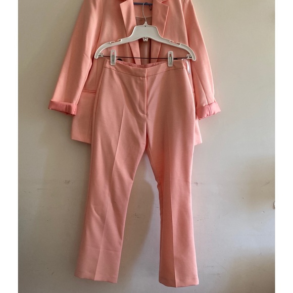 Pink TopShop Suit - Picture 3 of 9